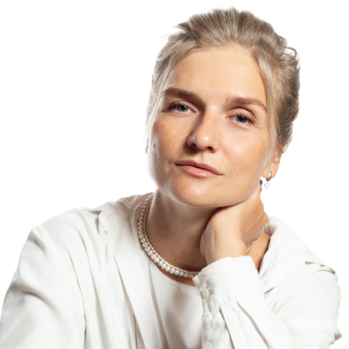 Юлия Знакомцева